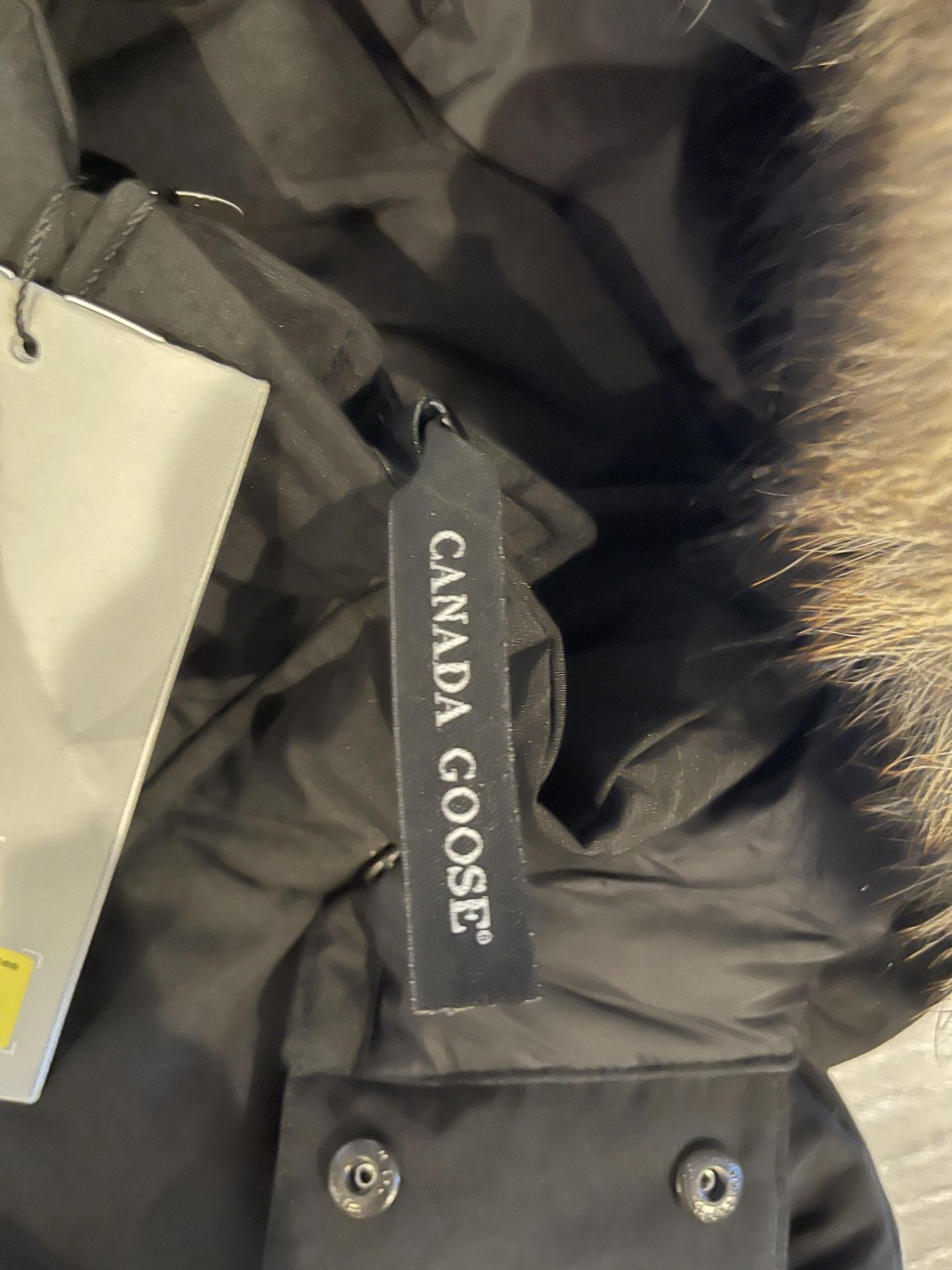 Brand New Canada Goose Wyndham Size Medium - Black. Code/Style 3808M. - Image 17 of 17