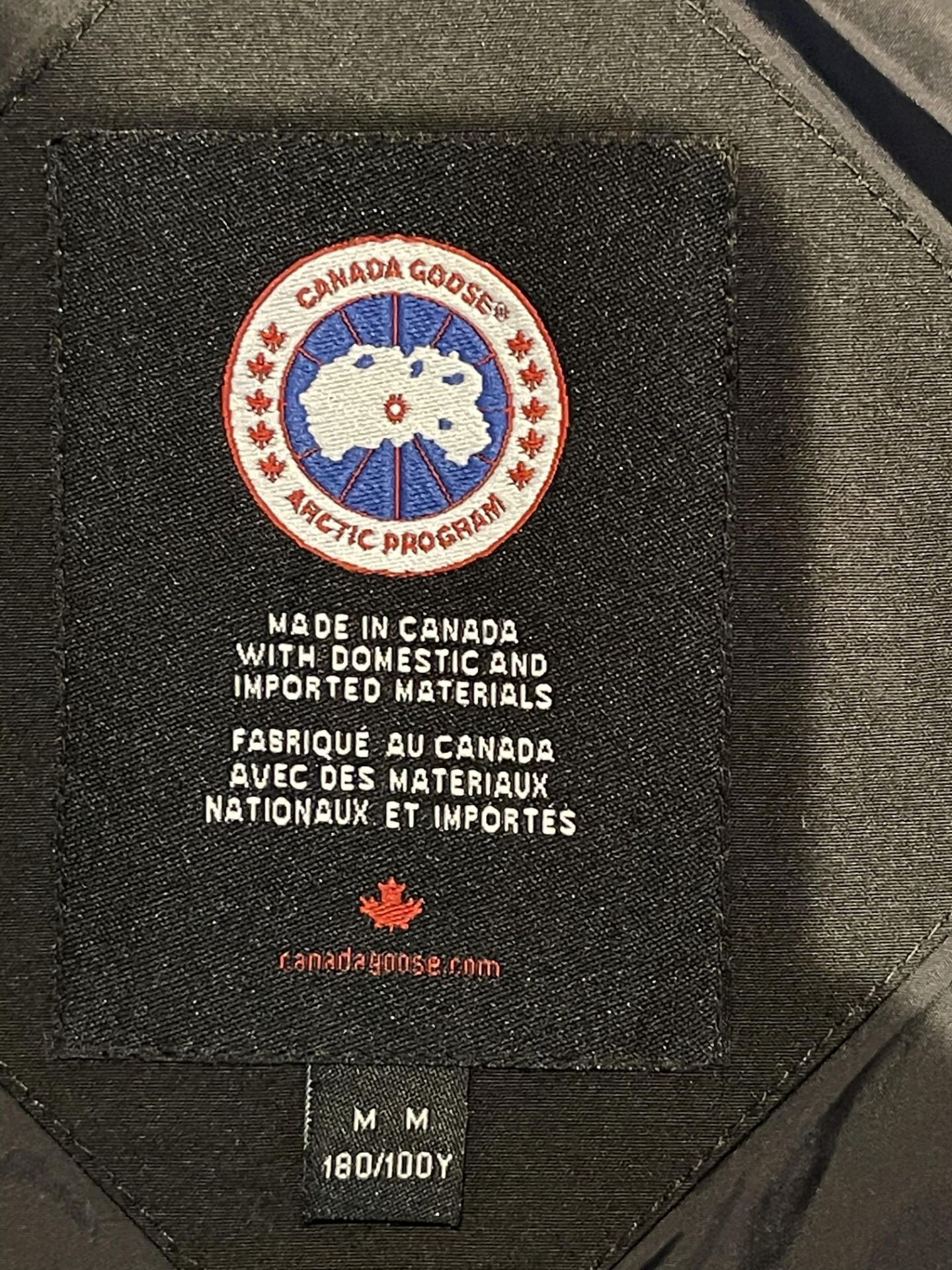 Brand New Canada Goose Wyndham Size Medium - Black. Code/Style 3808M. - Image 10 of 17