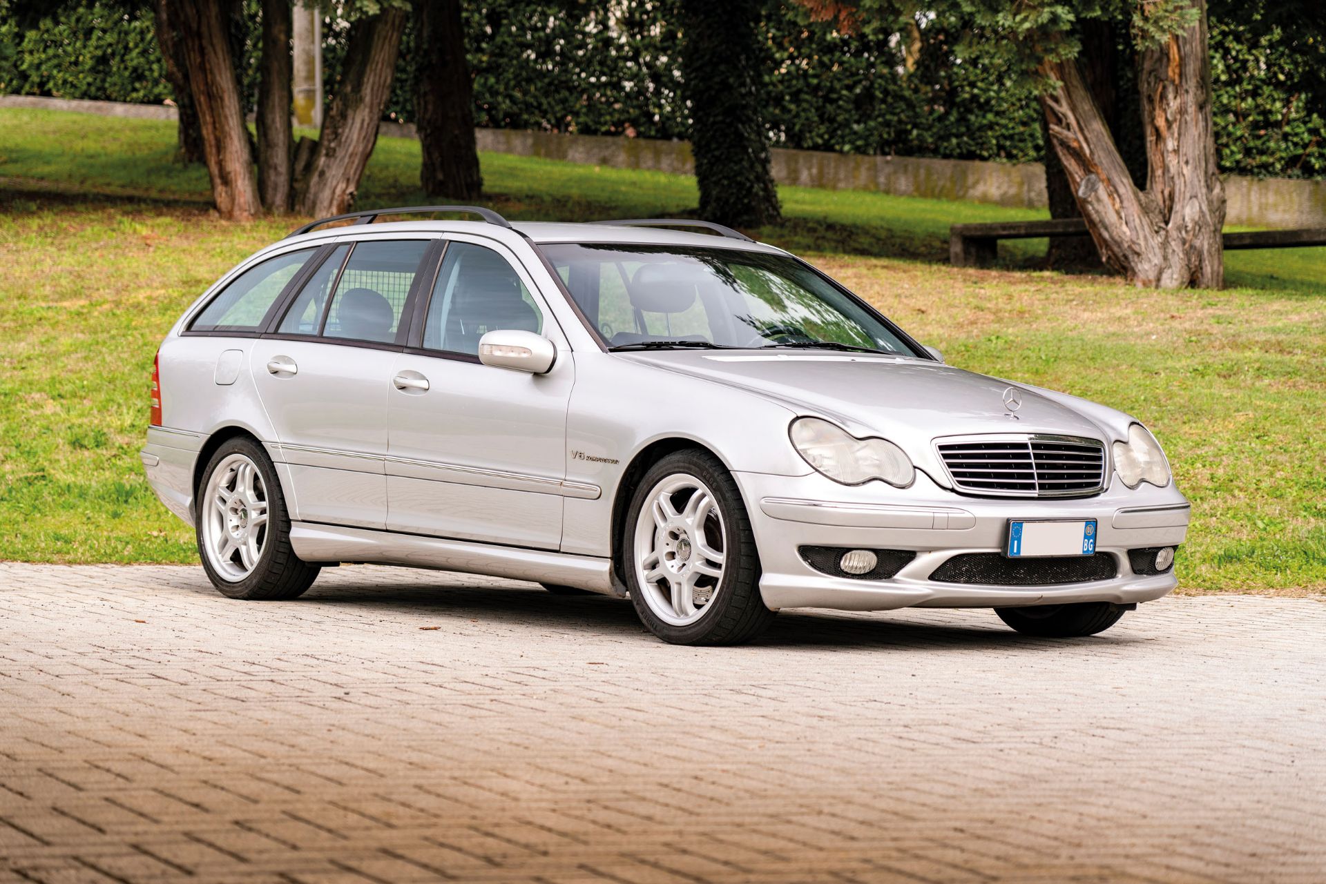 2001 MERCEDES-BENZ C32 T AMG (W203)