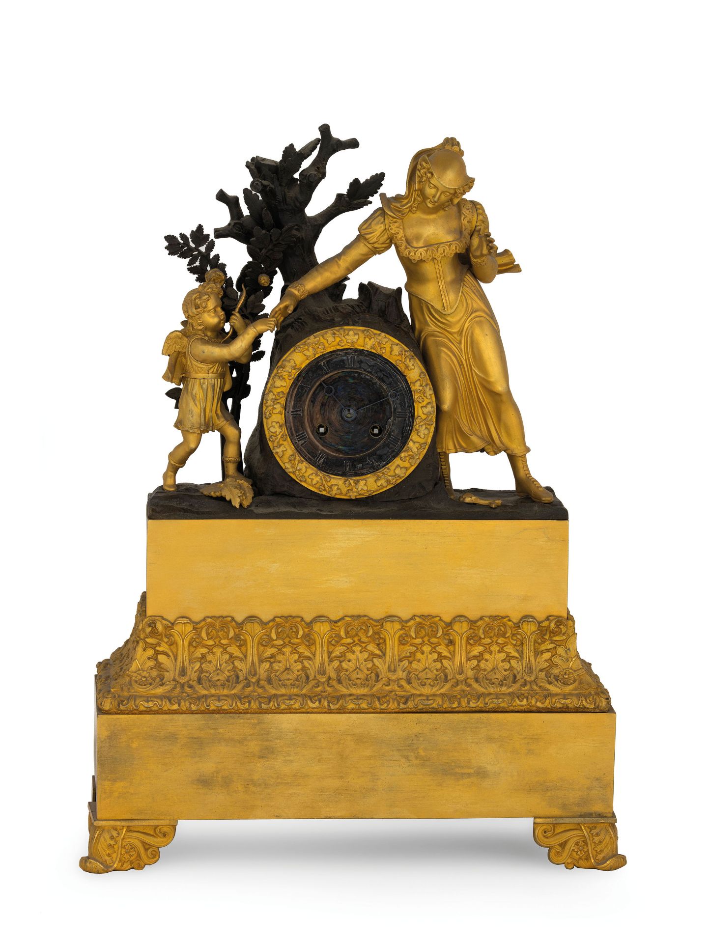 OROLOGIO A PENDOLO D'APPOGGIO IN BRONZO DORATO E PATINATO LA SCOPERTA DELL'AMORE, FRANCIA 1845 CIRCA