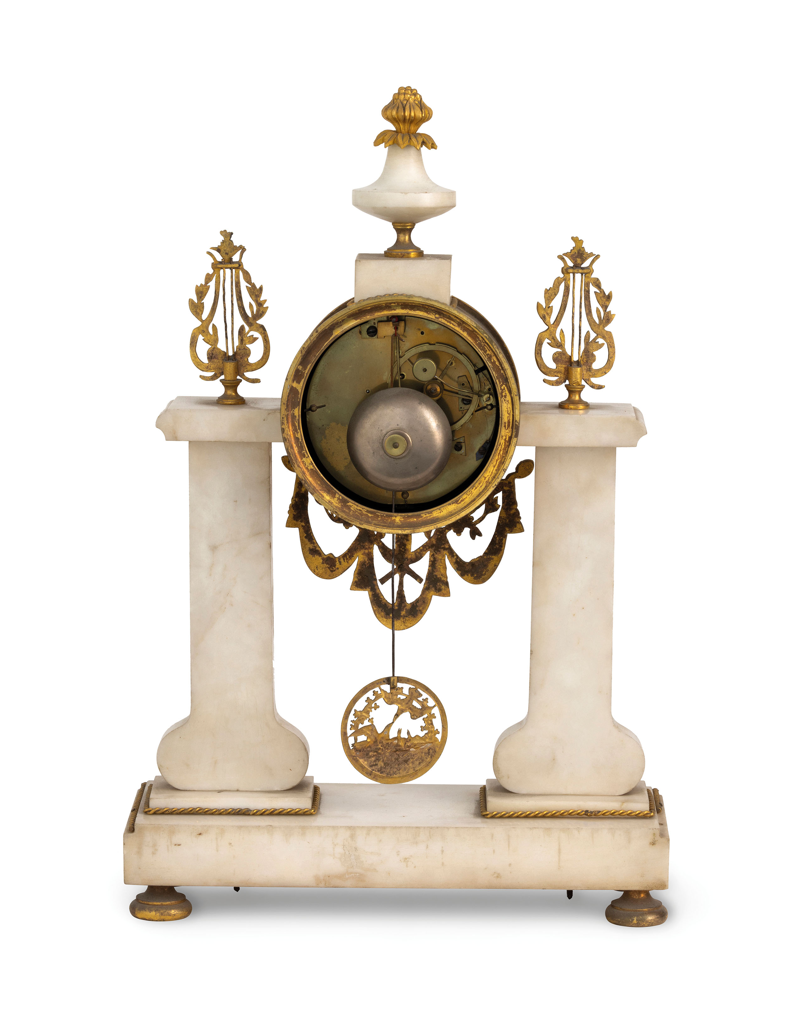 GUIOT A PARIS, OROLOGIO A PENDOLO IN MARMO BIANCO E BRONZI DORATI, FRANCIA 1790 CIRCA - Image 3 of 4