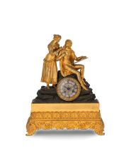 OROLOGIO A PENDOLO D'APPOGGIO IN BRONZO DORATO E PATINATO, CON POETA E FANCIULLA, FRANCIA 1850 CIRCA