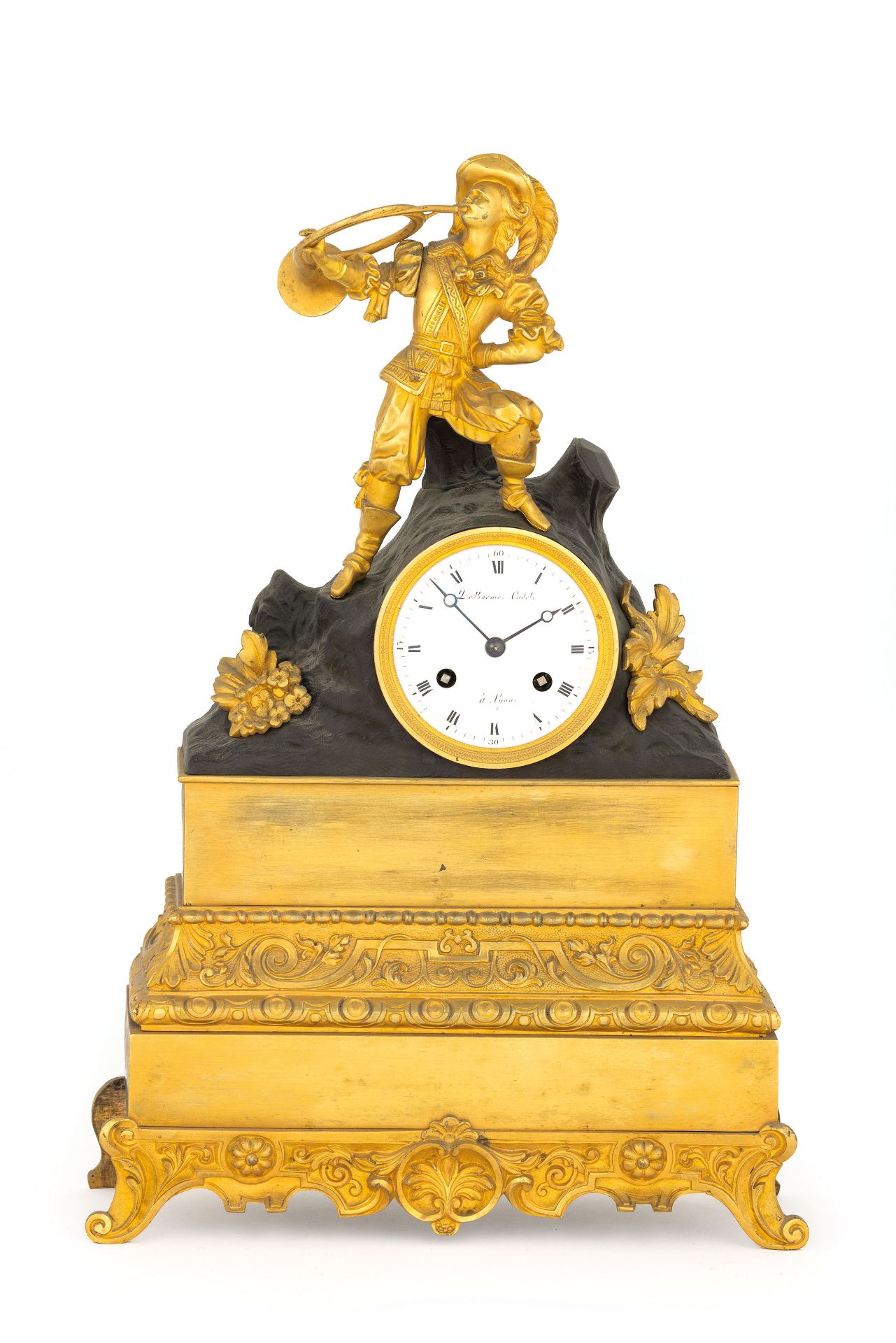 OROLOGIO A PENDOLO D'APPOGGIO IN BRONZO DORATO E PATINATO, FRANCIA 1850 CIRCA