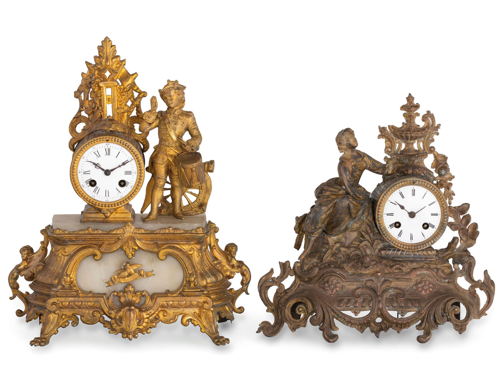 LOTTO DI TRE OROLOGI DA TAVOLO IN METALLO DORATO, FRANCIA 1860-1890 - Image 4 of 5