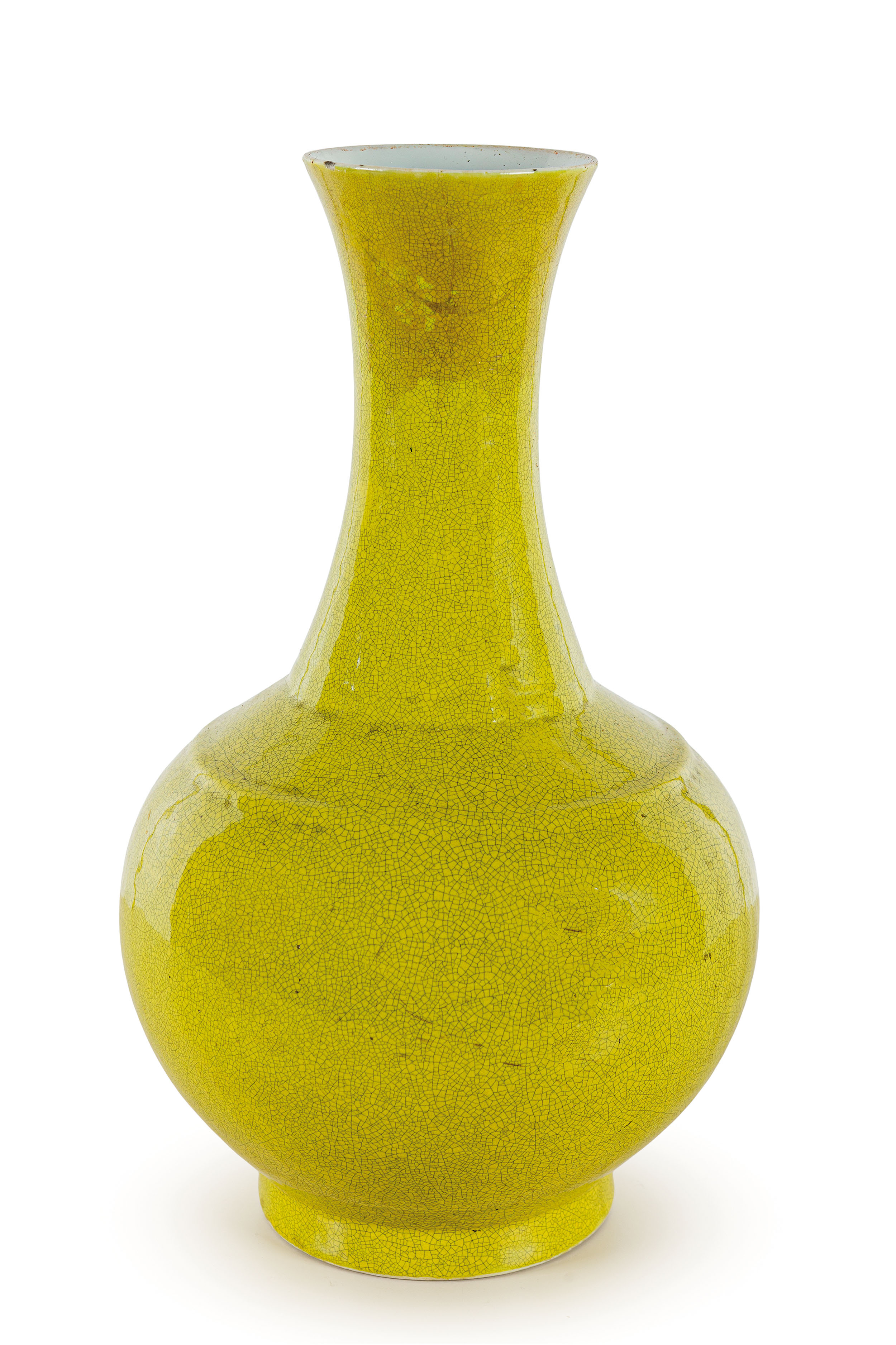 VASO A BOTTIGLIA IN PORCELLANA GIALLO CON CRAQURES, CINA, XX SECOLO