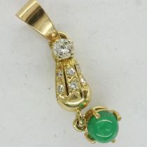 18ct gold pendant set with diamond s and an emerald cabochon, H: 30 mm, 2.2g. UK P&P Group 0 (£6+VAT