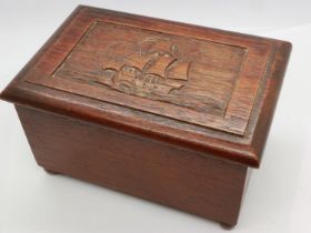 Wooden box made from the teak of HMS Valiant Jutland 1916. UK P&P Group 2 (£20+VAT for the first lot