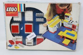 Lego Living Room set 261 issued 1971, near complete with instructions etc. UK P&P Group 1 (£16+VAT