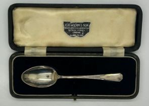 Hallmarked silver teaspoon by C.H Moody & Son Crewe in a leather case, 23g. UK P&P Group 1 (£16+