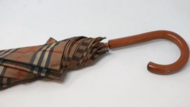 Burberry tartan umbrella. UK P&P Group 2 (£20+VAT for the first lot and £4+VAT for subsequent lots)