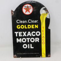 Enamelled Texaco sign, H: 30 cm. UK P&P Group 1 (£16+VAT for the first lot and £2+VAT for subsequent