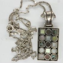 925 silver abalone set pendant necklace, chain L: 60 cm. UK P&P Group 1 (£16+VAT for the first lot