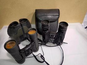 Mixed binoculars. UK P&P Group 2 (£20+VAT for the first lot and £4+VAT for subsequent lots)