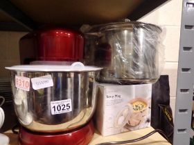 Cooks professional stand mixer and other kitchen items. All electrical items in this lot have been