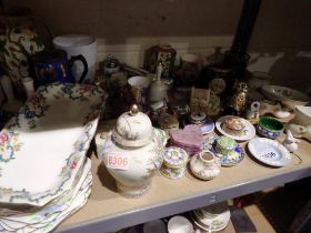 Quantity of mixed ceramics including Wedgwood and Lilliput Lane. Not available for in-house P&P