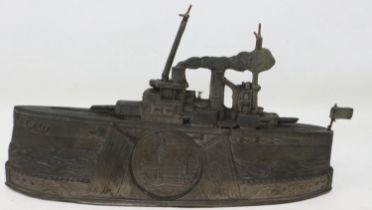 Vintage cast metal ship moneybox for Hamburg, L: 18 cm. UK P&P Group 1 (£16+VAT for the first lot