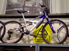 Torsion Barracuda mens full suspension mountain bike with 21 speed and 18 inch frame. Not