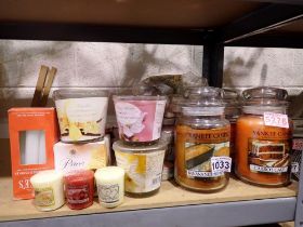 Mixed candles, including Yankee Candles. Not available for in-house P&P