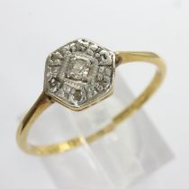 Antique 18ct gold cluster ring set with diamonds, size P/Q, 1.7g. UK P&P Group 0 (£6+VAT for the