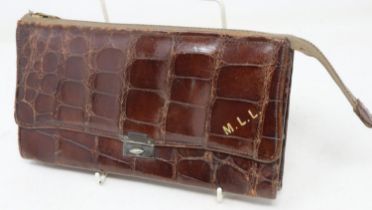 Vintage ladies crocodile skin clutch bag, 22 x 12 cm. UK P&P Group 1 (£16+VAT for the first lot