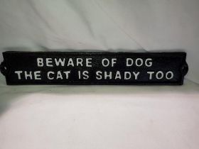Cast iron Beware of dog the cat is shady too plaque. W:30cm