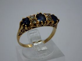 Traditional 18ct gold sapphire and diamond set ring, size M/N, 3.7g. UK P&P Group 0 (£6+VAT for