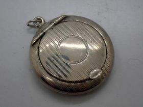 Hallmarked silver rouge compact, with jump ring and gilt washed interior, D: 35 mm. UK P&P Group