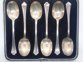 Six hallmarked silver spoons, Birmingham assay, 45g, cased. UK P&P Group 1 (£16+VAT for the first