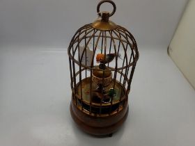 Brass bird cage clock, H: 19 cm. UK P&P Group 2 (£20+VAT for the first lot and £4+VAT for subsequent