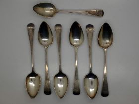 Seven Georgian hallmarked silver teaspoons, 95g. UK P&P Group 1 (£16+VAT for the first lot and £2+