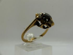 9ct gold cluster ring set with sapphire and diamonds, size M/N, 2.3g. UK P&P Group 0 (£6+VAT for the