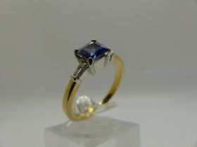 Modern 18ct gold tanzanite and diamond set trilogy ring, size M, 3.1g. UK P&P Group 0 (£6+VAT for