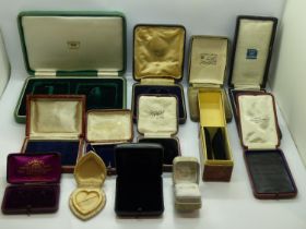 Mixed antique jewellery boxes. UK P&P Group 1 (£16+VAT for the first lot and £2+VAT for subsequent