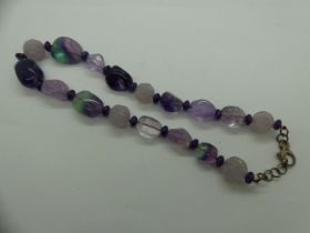 925 silver amethyst set necklace, L: 42 cm. UK P&P Group 1 (£16+VAT for the first lot and £2+VAT for