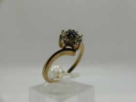 9ct gold cluster ring set with sapphire and cubic zirconia, size M, 1.9g. UK P&P Group 0 (£6+VAT for