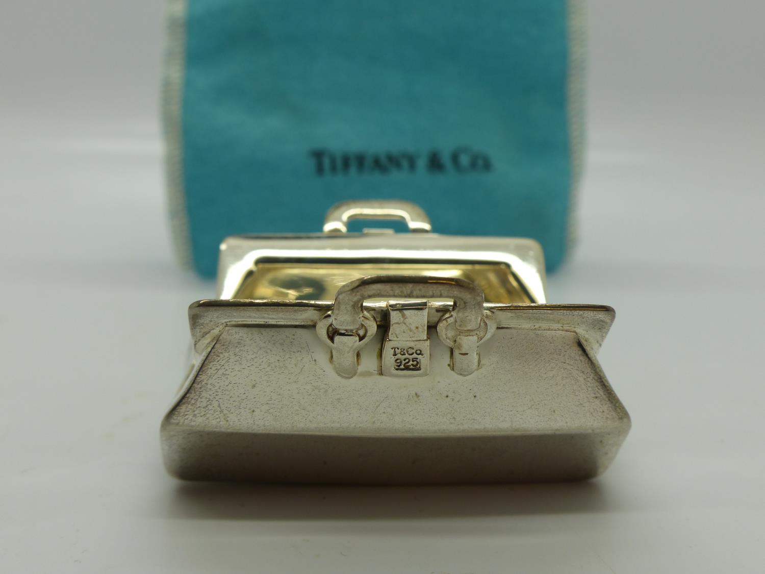 925 silver Tiffany & Co purse form pendant with dust bag, L: 50 mm, 35g. UK P&P Group 0 (£6+VAT - Image 4 of 4
