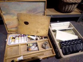 Mixed artists equipment, including paints. Not available for in-house P&P
