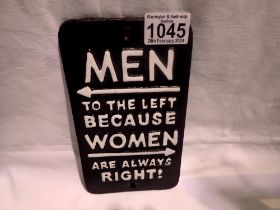 Cast iron Men to the left because Women are always right sign, H: 20 cm. UK P&P Group 1 (£16+VAT for
