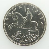 1935 silver crown of King George V, EF grade. UK P&P Group 0 (£6+VAT for the first lot and £1+VAT