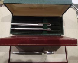 Sheaffer and Pierre Farbin pen set and two fountain pens. UK P&P Group 1 (£16+VAT for the first