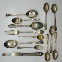Mixed hallmarked silver cutlery, mainly teaspoons and butter knife, combined 239g. UK P&P Group