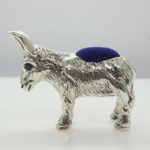 925 silver donkey form pin cushion, 18g, L: 40mm. UK P&P Group 0 (£6+VAT for the first lot and £1+
