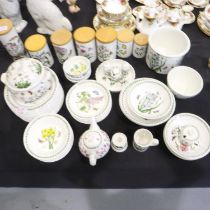Portmeirion tea and dinner service of 45 pieces, no chips or cracks. Not available for in-house P&P