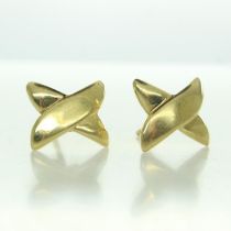 18ct gold earrings, 2.1g, lacking one back, Made by Tiffany. UK P&P Group 1 (£16+VAT for the first