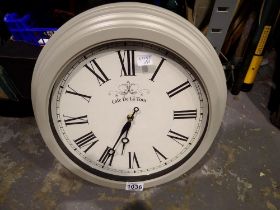 Cafe Del La Tout, pebble clock. Not available for in-house P&P