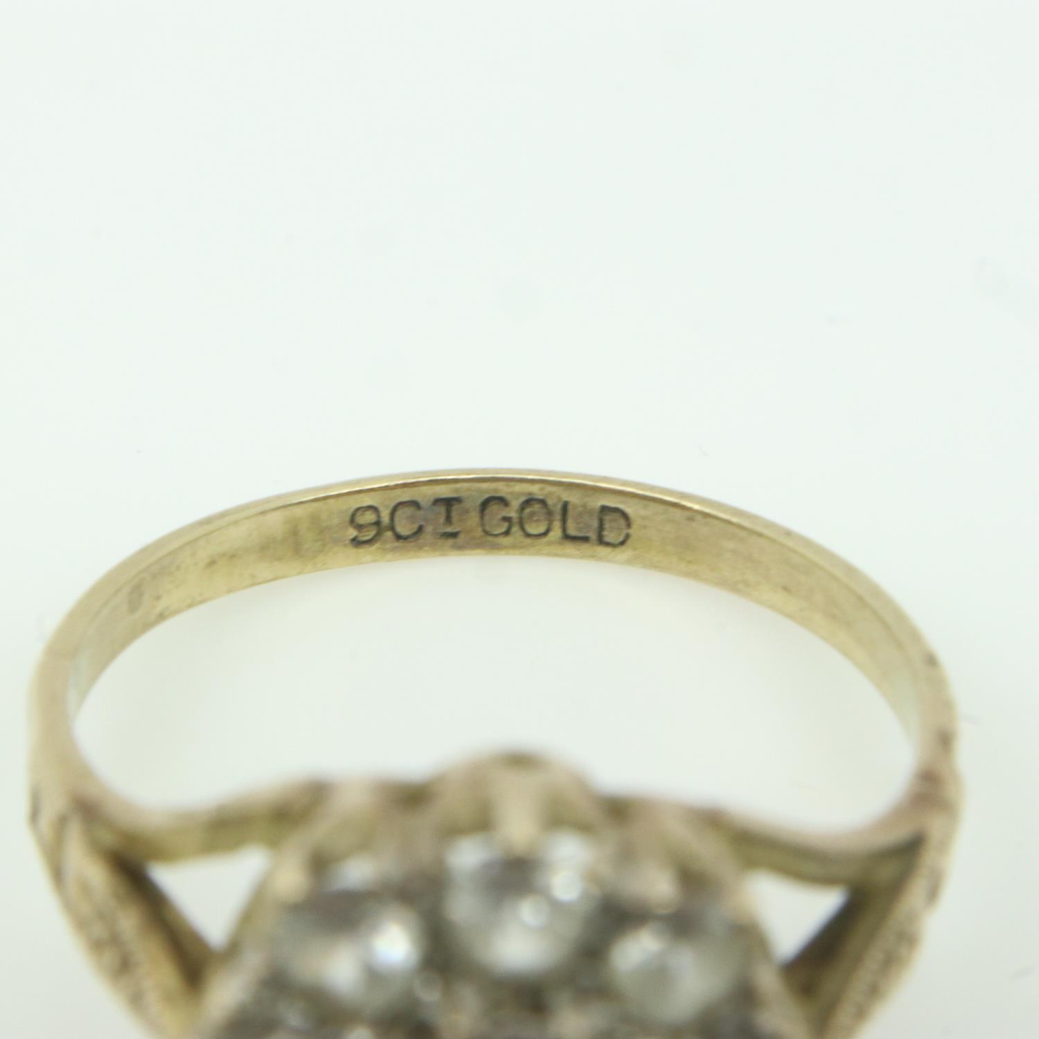 9ct gold cluster ring set with cubic zirconia, size M, 2.4g. UK P&P Group 0 (£6+VAT for the first - Image 3 of 3