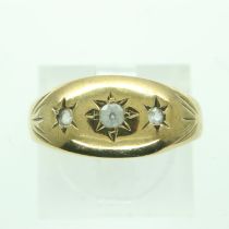 9ct gold trilogy ring set with cubic zirconia, size N, 2.2g. UK P&P Group 0 (£6+VAT for the first