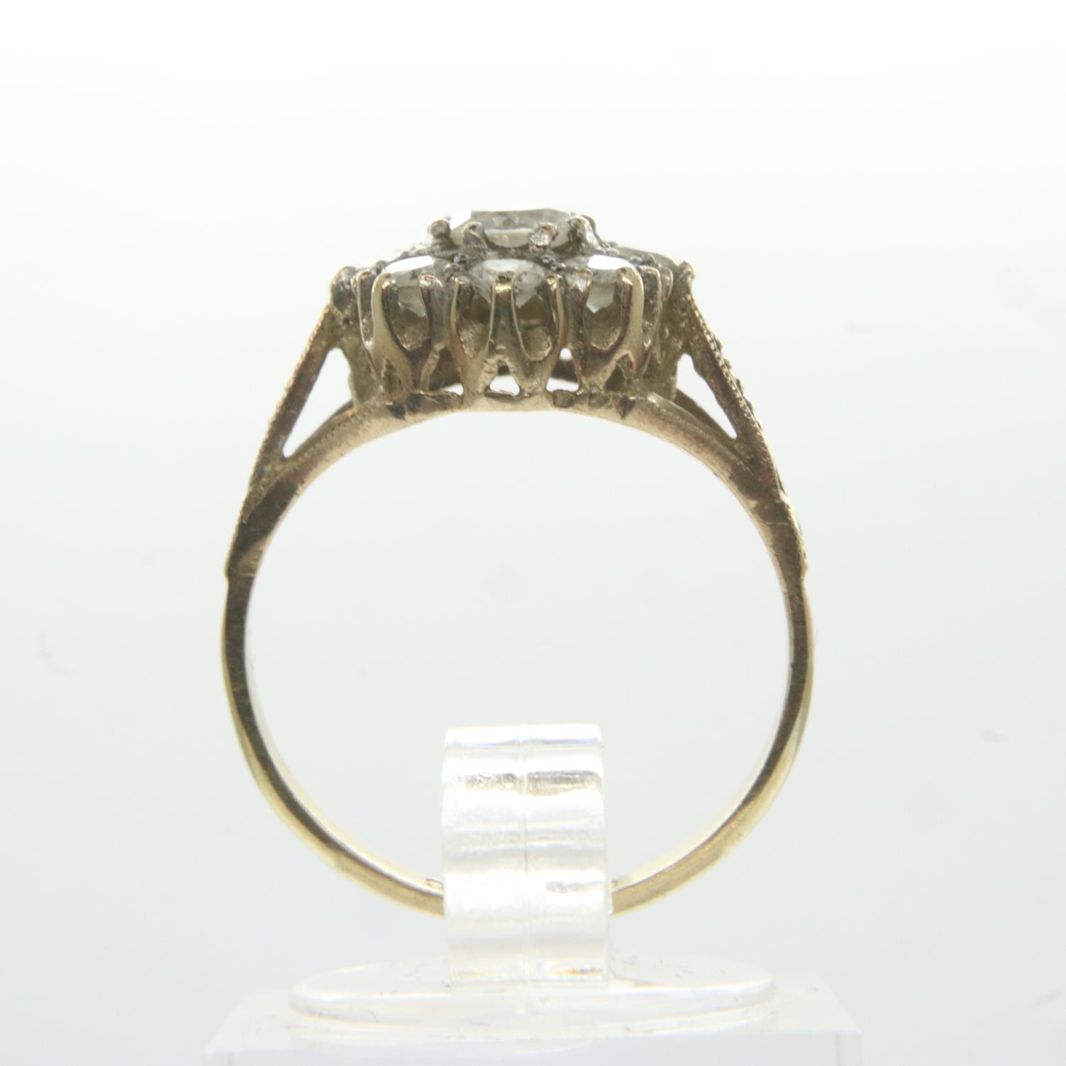 9ct gold cluster ring set with cubic zirconia, size M, 2.4g. UK P&P Group 0 (£6+VAT for the first - Image 2 of 3