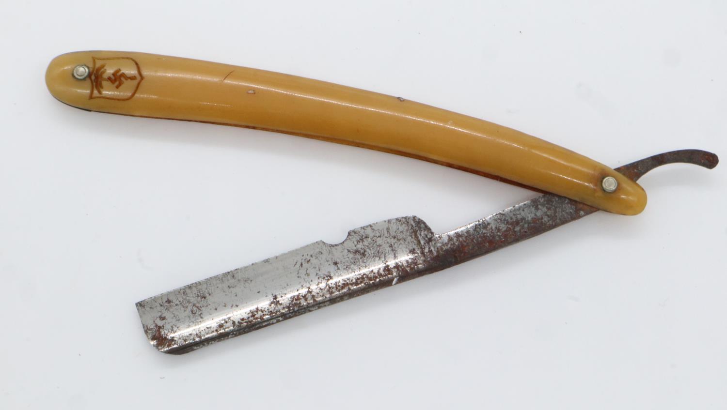 WWII German Africa Corps Patriotic Cutthroat Razor. There is a chip in the blade. UK P&P Group 1 (£ - Image 2 of 2