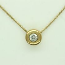 18ct gold fine chain with a diamond set pendant, L: 40cm, 4.1g, diamond D: 2.7 mm. UK P&P Group